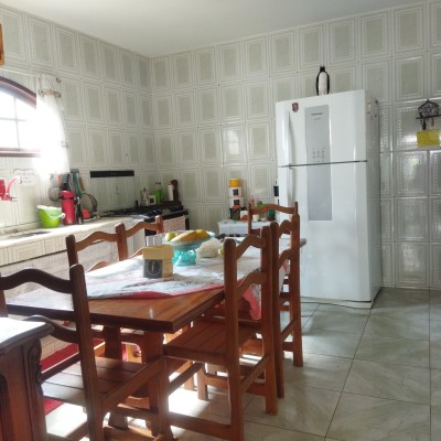 Excelente casa na quadra da lagoa de Praia Seca